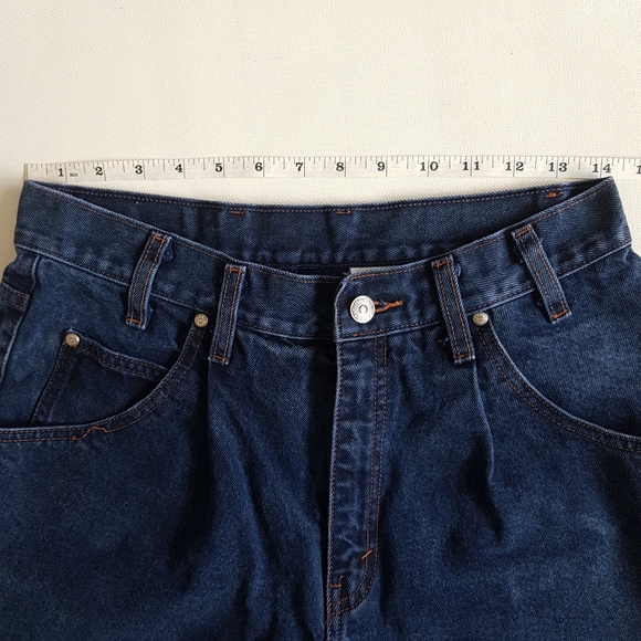 Vtg 90s Big Patch Levi's Denim Shorts - Picture 9 of 9